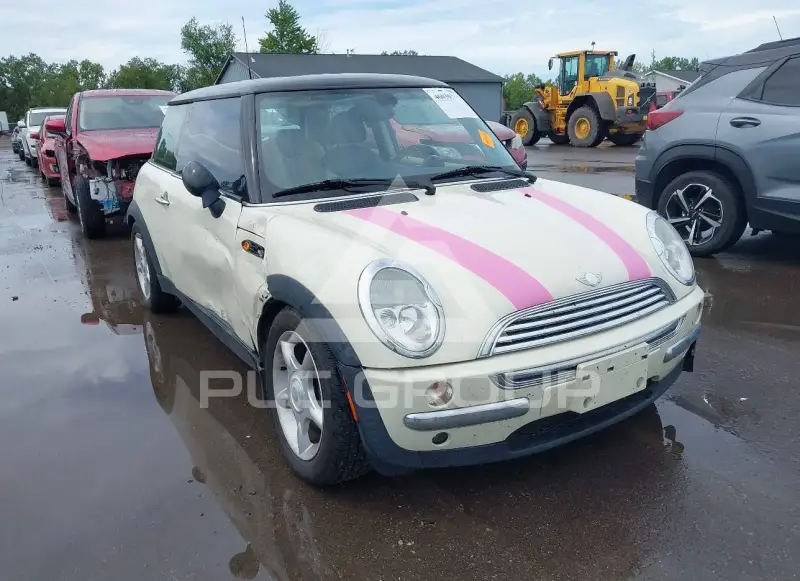 2004 Mini COOPER фото