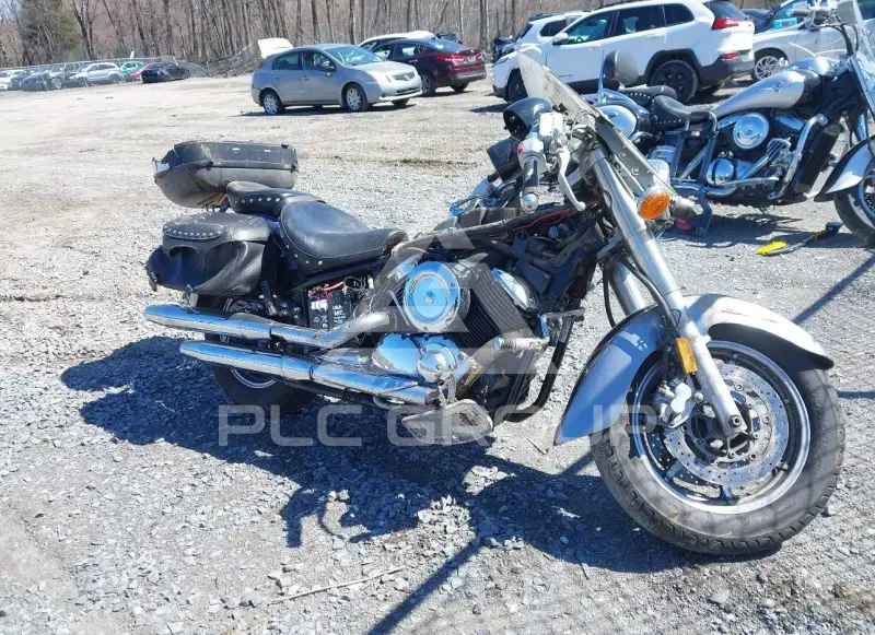 2004 Yamaha XVS1100 фото