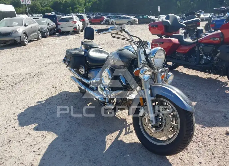 2004 Yamaha XVS1100 фото