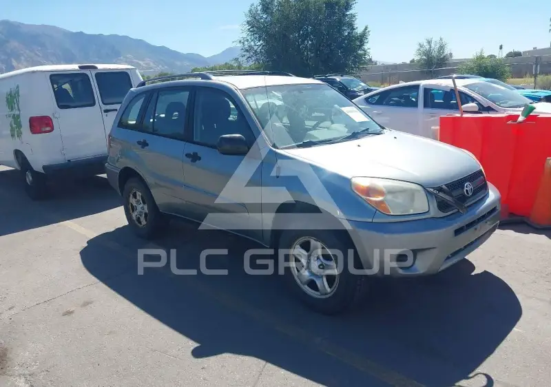 2004 Toyota RAV4 photo