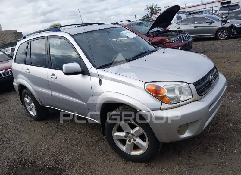 2004 Toyota RAV4 photo