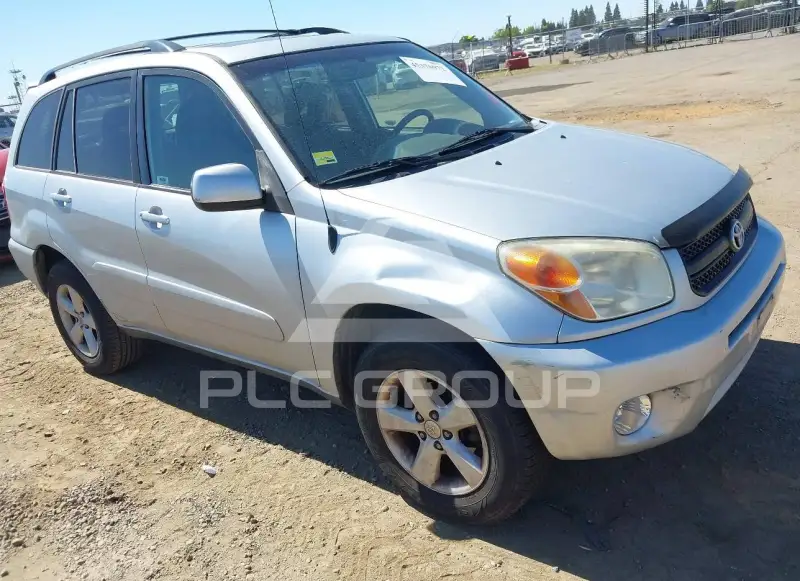 2004 Toyota RAV4 photo