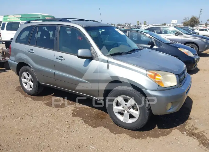 2004 Toyota RAV4 photo