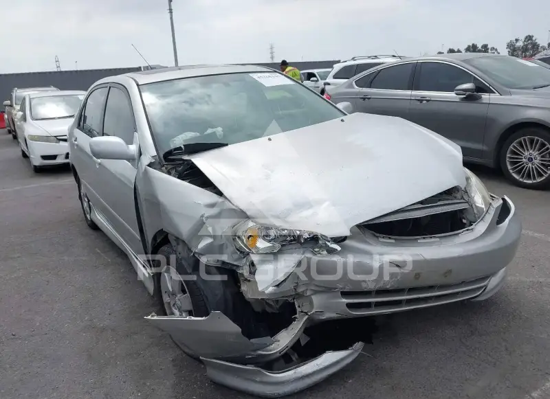 2004 Toyota COROLLA фото