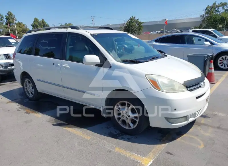 2004 Toyota SIENNA photo