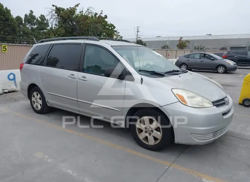 2004 Toyota SIENNA photo