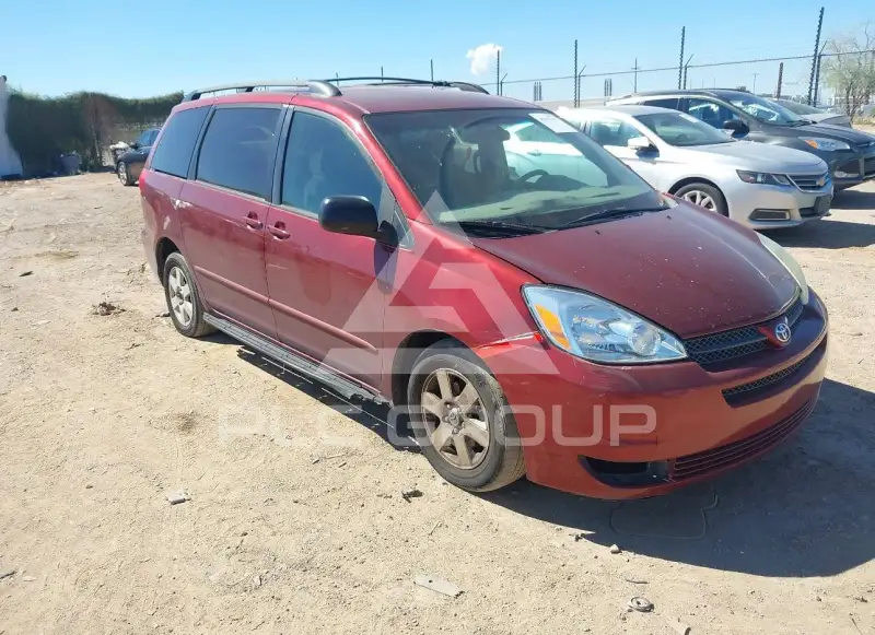2004 Toyota SIENNA photo
