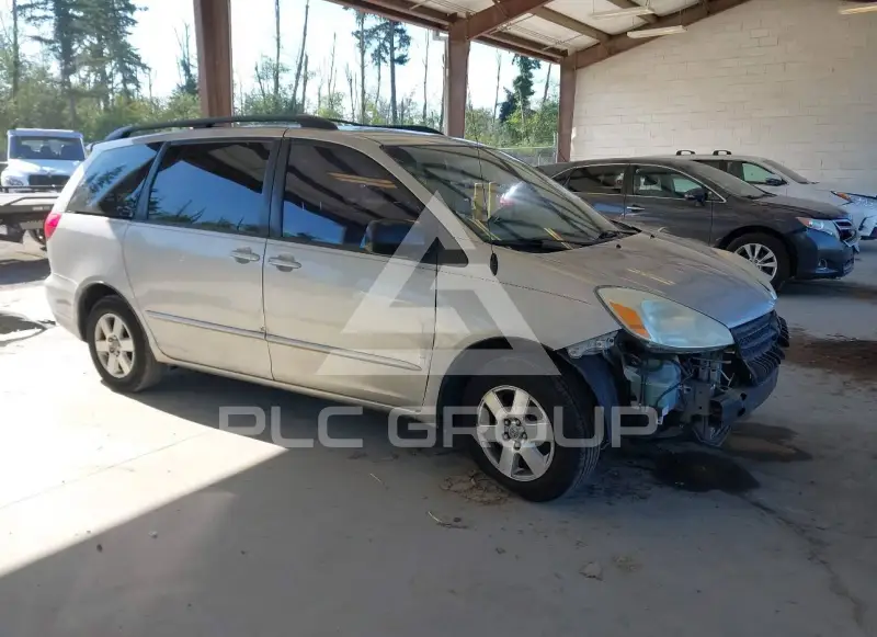 2004 Toyota SIENNA photo