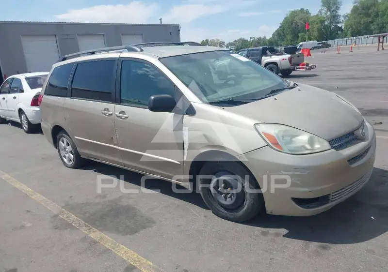 2004 Toyota SIENNA photo