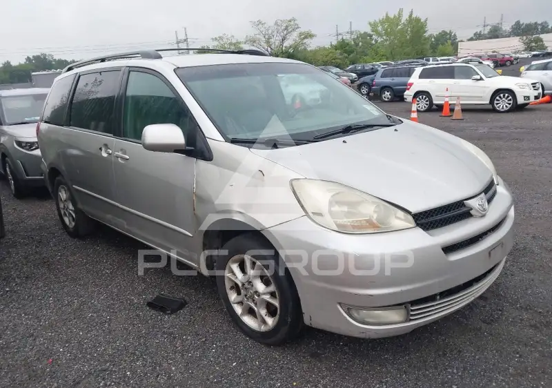 2004 Toyota SIENNA фото