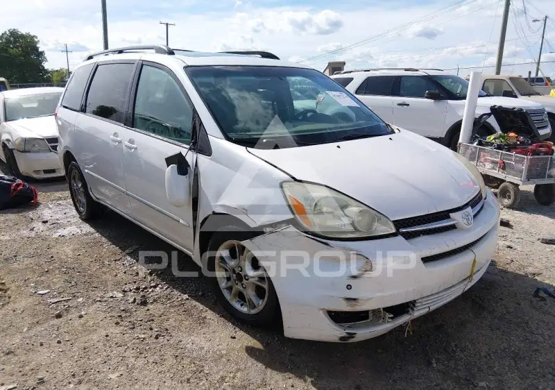 2004 Toyota SIENNA photo