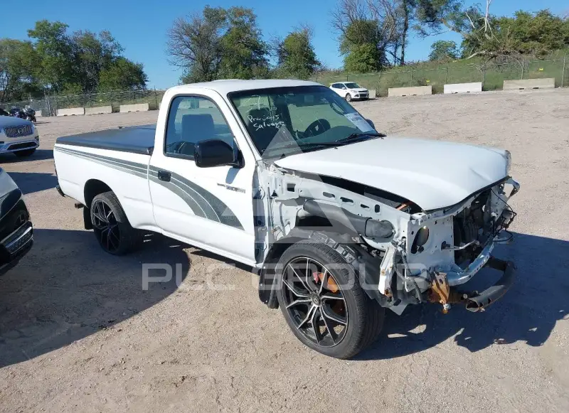 2004 Toyota TACOMA photo
