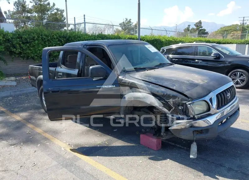 2004 Toyota TACOMA photo