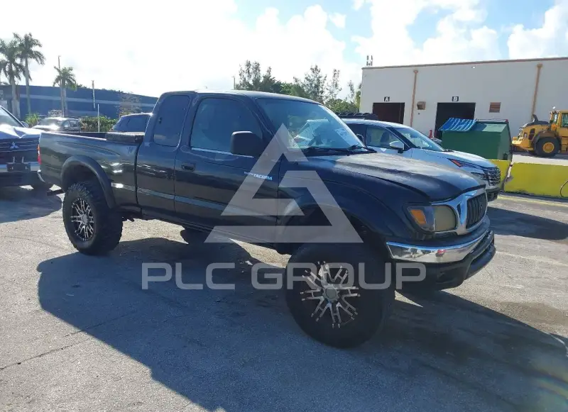 2004 Toyota TACOMA photo