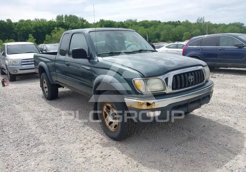 2004 Toyota TACOMA photo