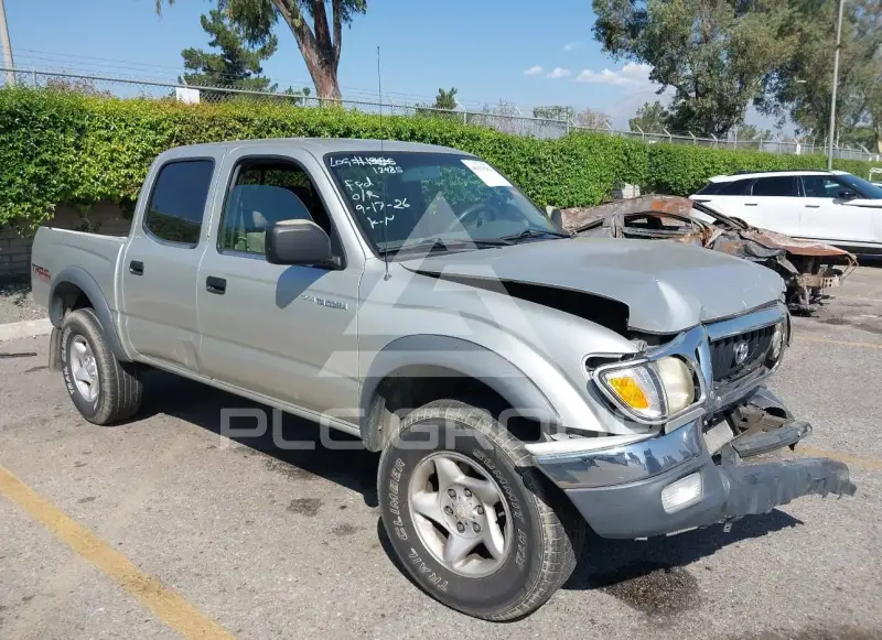 2004 Toyota TACOMA photo