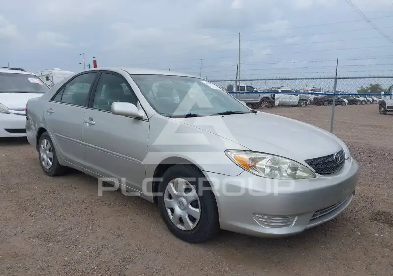 2004 Toyota CAMRY фото