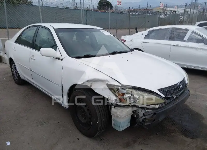 2004 Toyota CAMRY photo