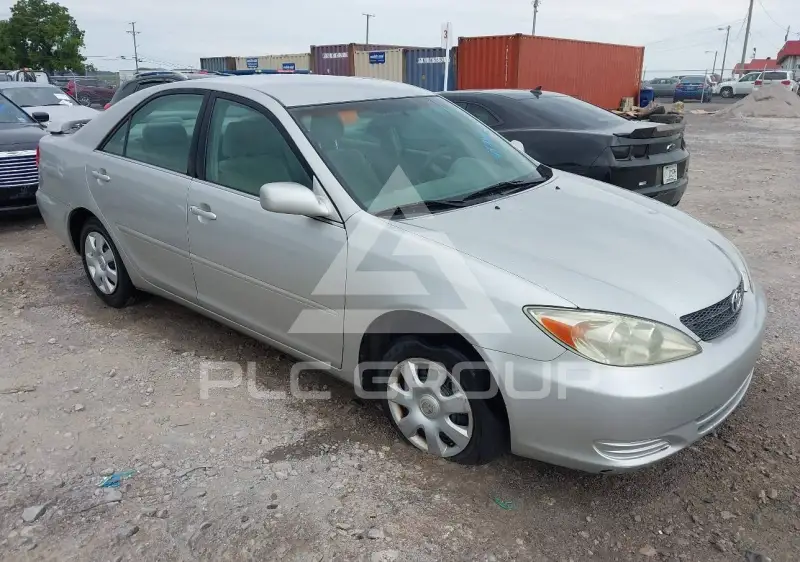 2004 Toyota CAMRY photo