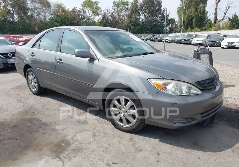 2004 Toyota CAMRY фото