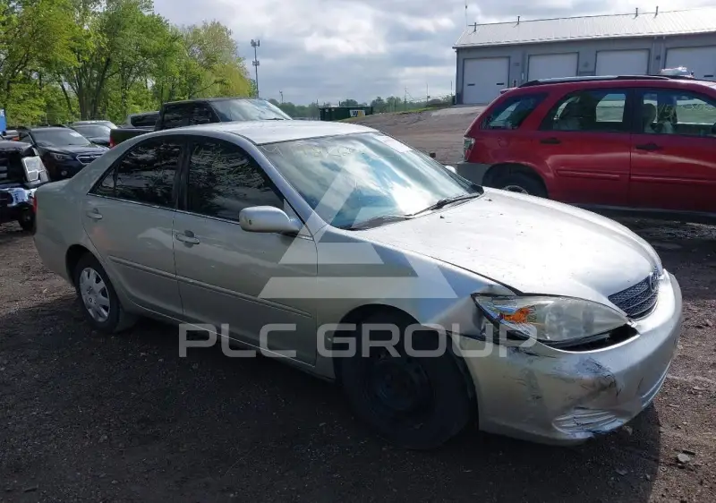 2004 Toyota CAMRY фото