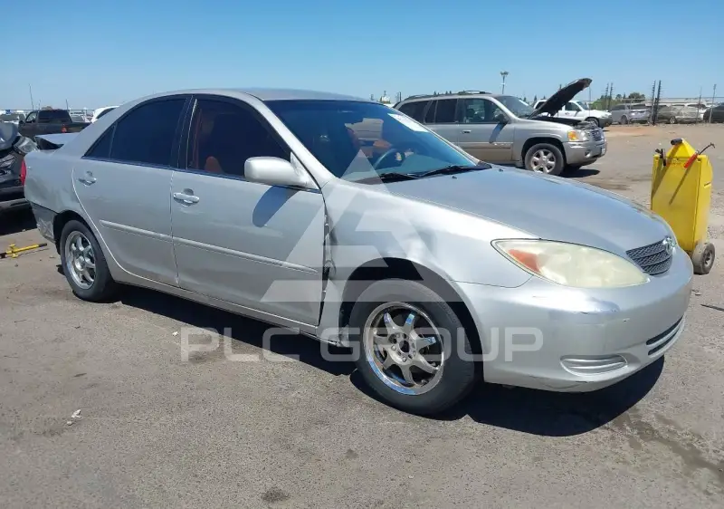 2004 Toyota CAMRY фото