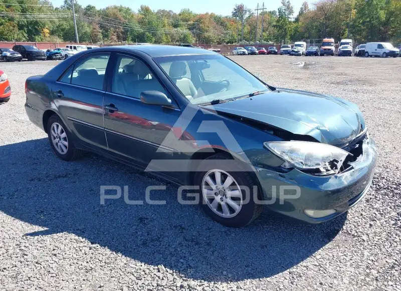 2004 Toyota CAMRY фото