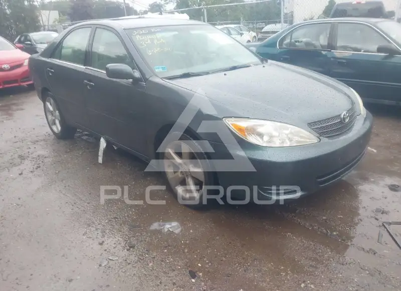 2004 Toyota CAMRY photo