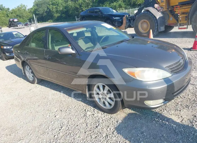 2004 Toyota CAMRY фото