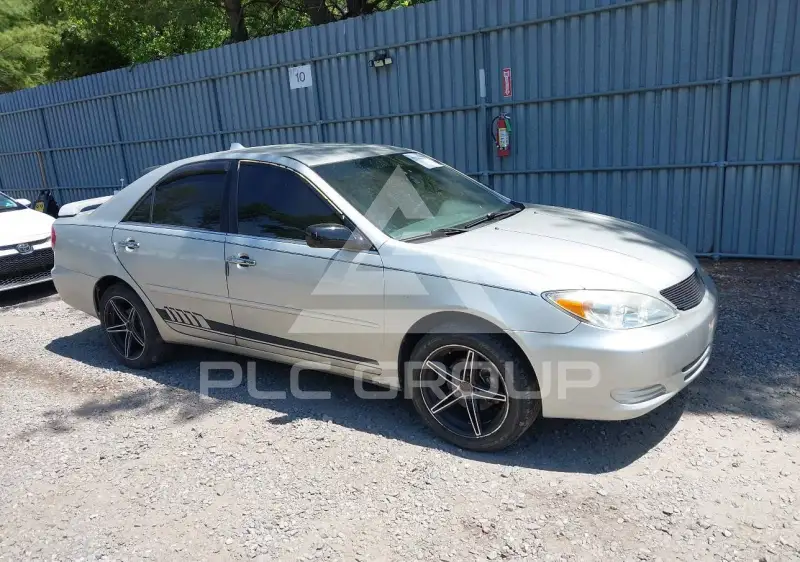 2004 Toyota CAMRY photo