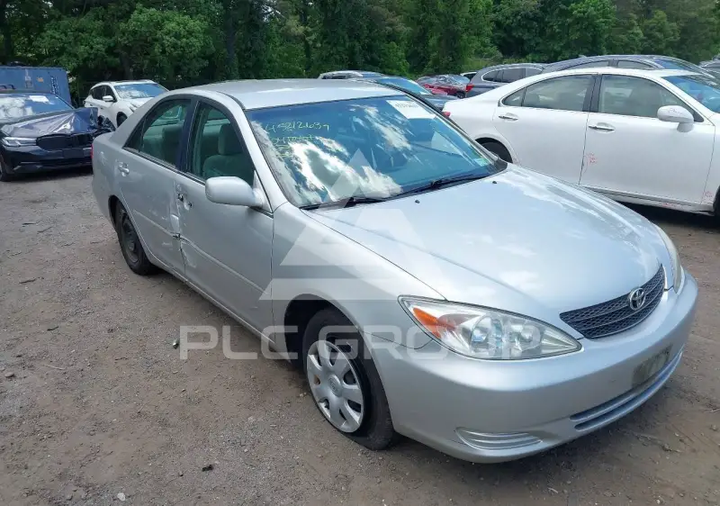 2004 Toyota CAMRY фото