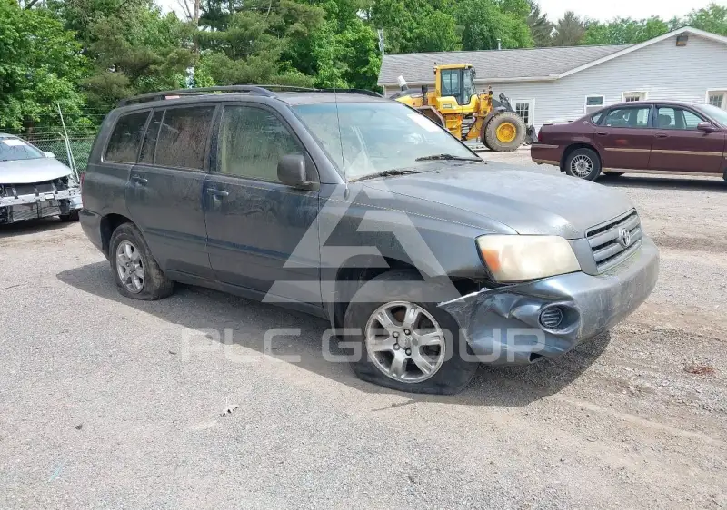 2004 Toyota Highlander photo