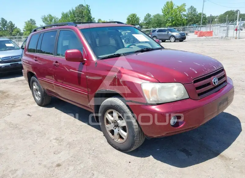 2004 Toyota Highlander photo