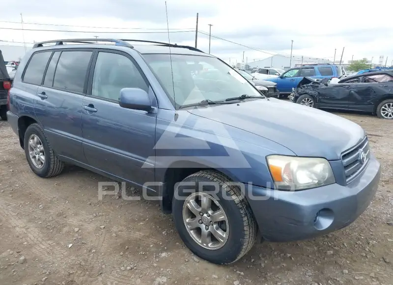 2004 Toyota Highlander фото