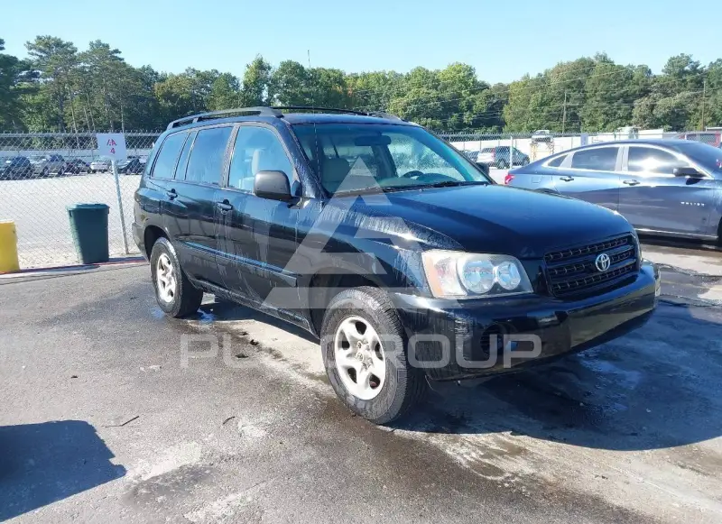 2004 Toyota Highlander photo