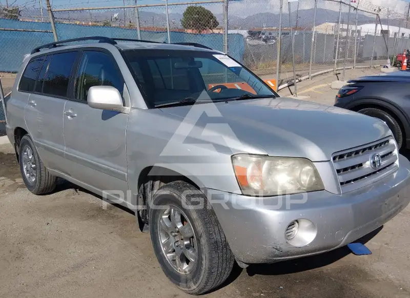 2004 Toyota Highlander фото