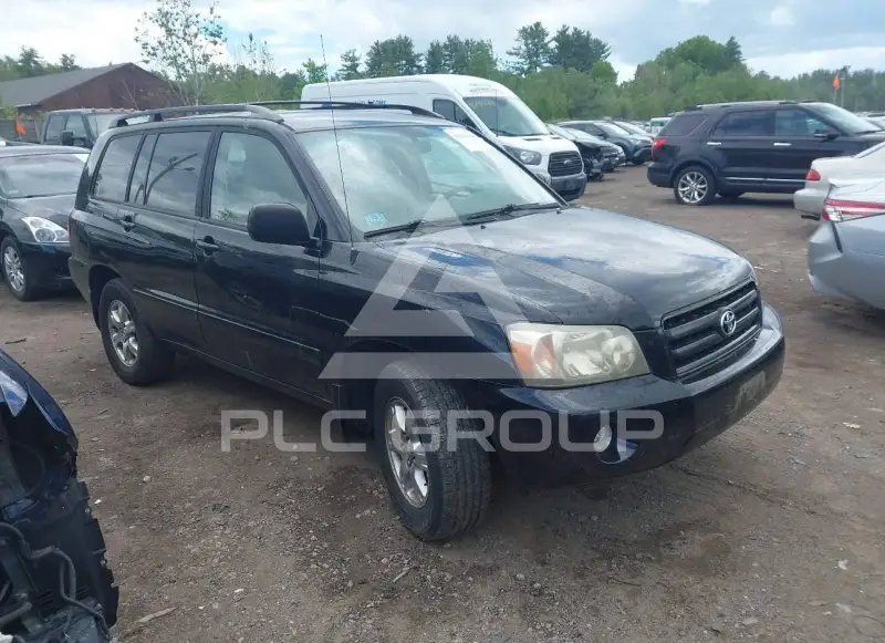 2004 Toyota Highlander photo