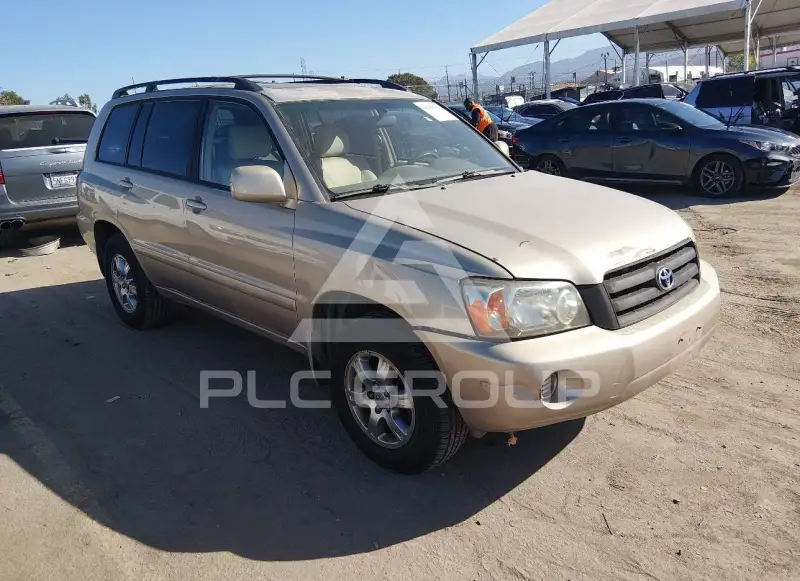 2004 Toyota Highlander photo
