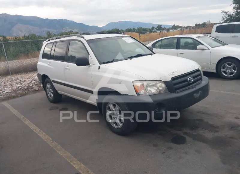 2004 Toyota Highlander photo