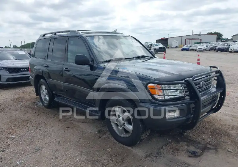 2004 Toyota LAND CRUISER photo