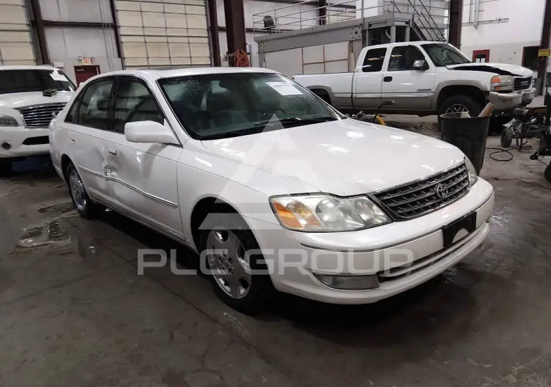 2004 Toyota AVALON photo