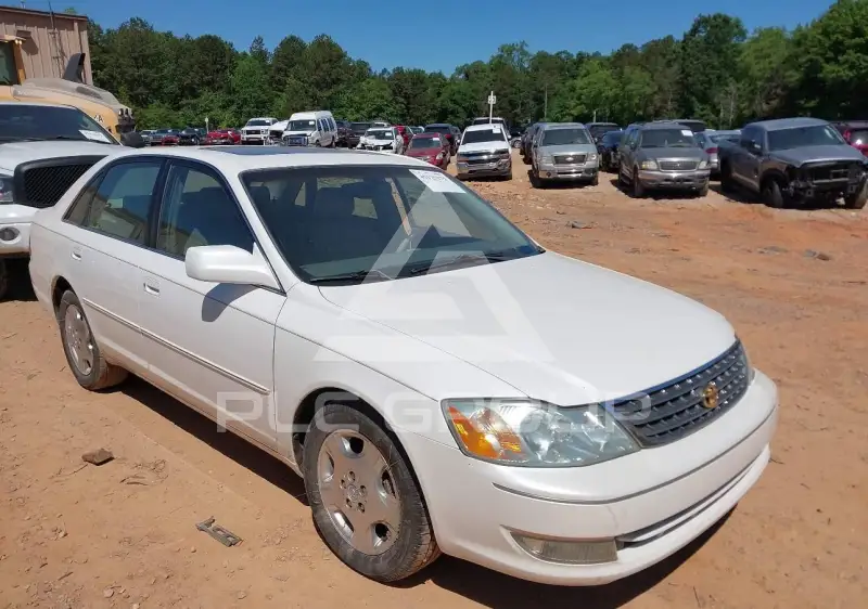 2004 Toyota AVALON фото