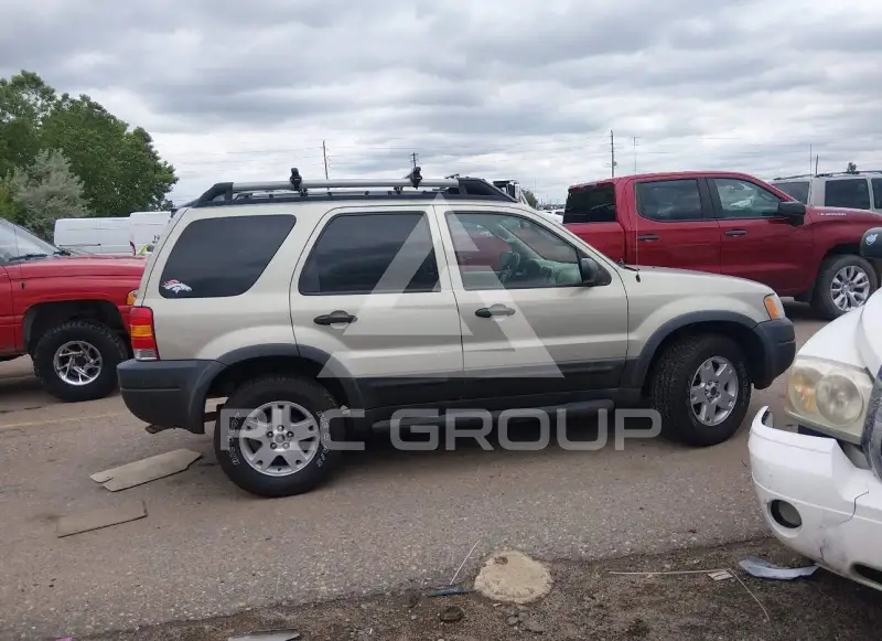 2004 Ford ESCAPE фото