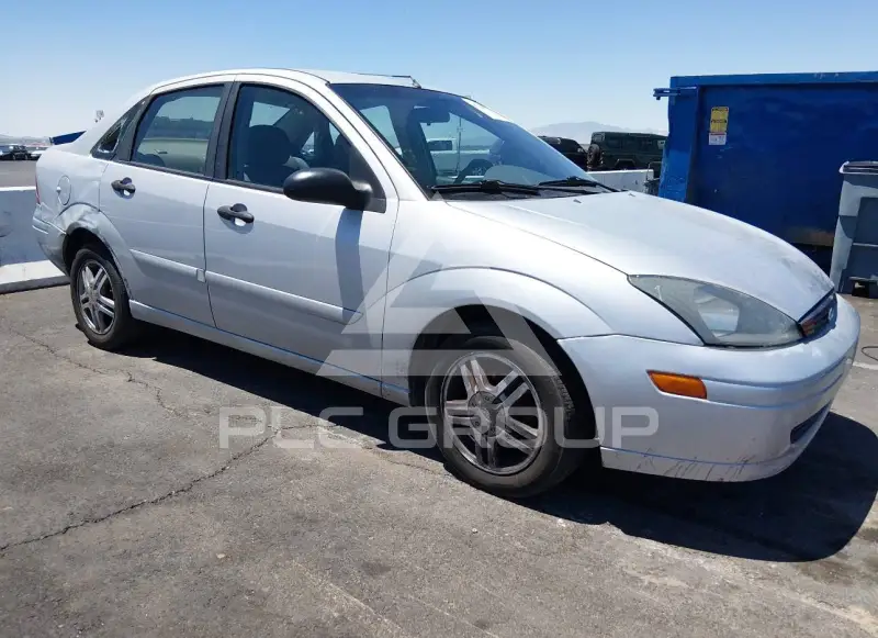 2004 Ford FOCUS photo