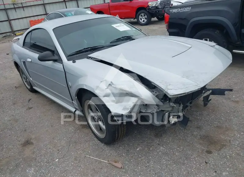 2004 Ford MUSTANG фото