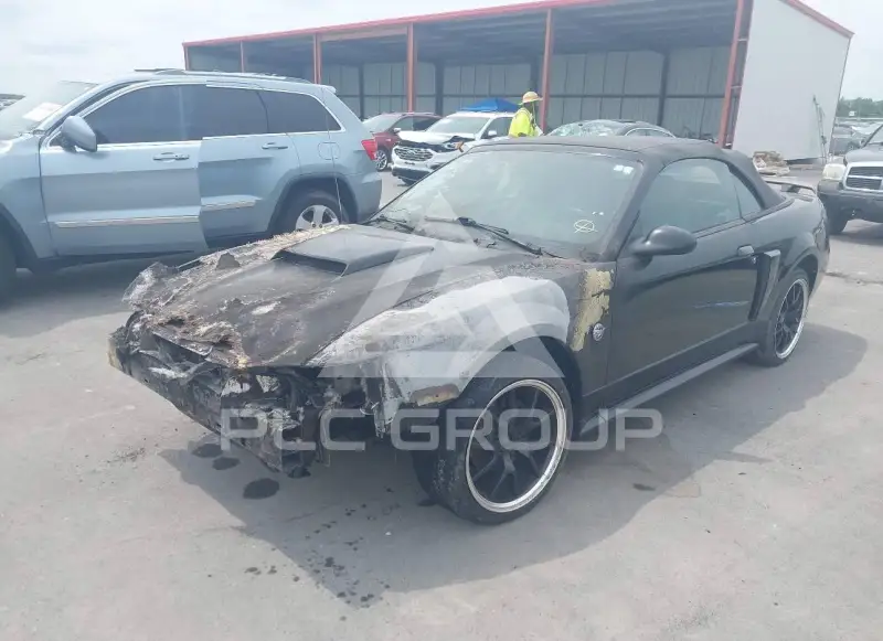 2004 Ford MUSTANG photo
