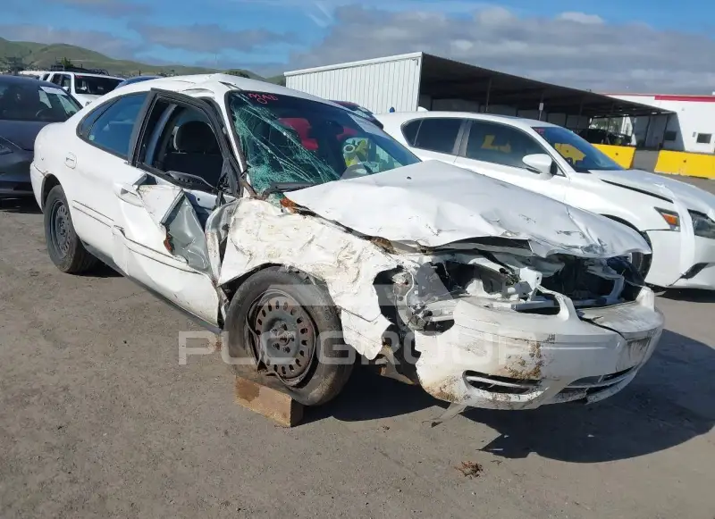 2004 Ford TAURUS photo