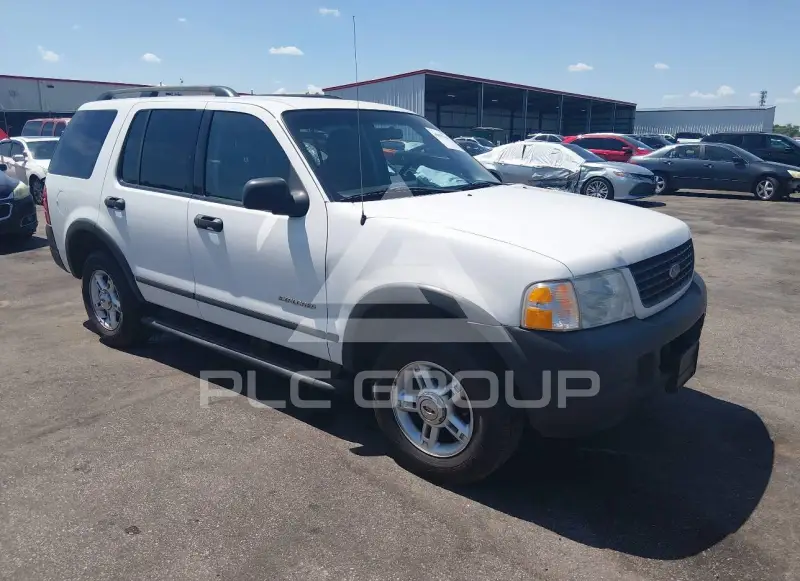 2004 Ford EXPLORER photo