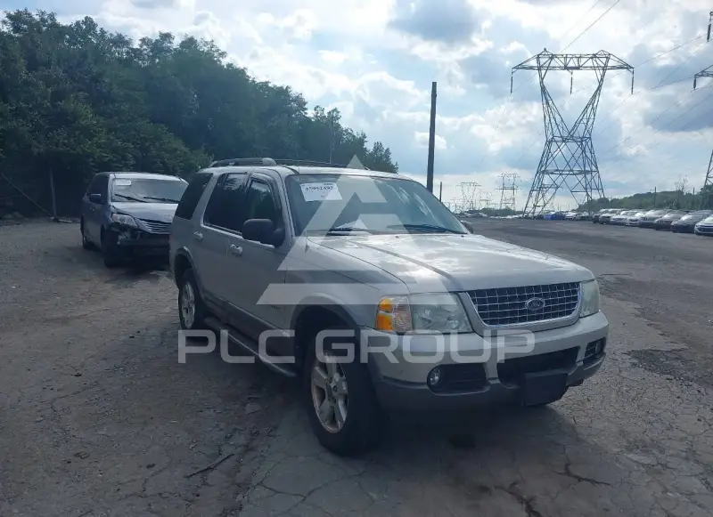 2004 Ford EXPLORER photo