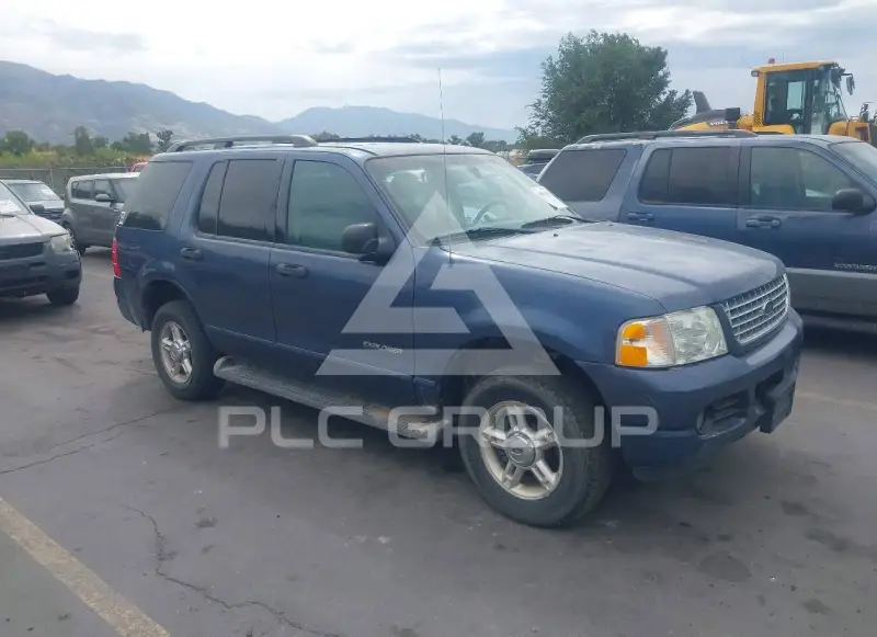 2004 Ford EXPLORER photo